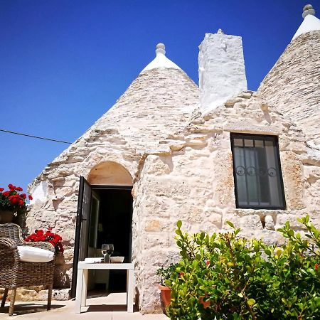 Trullo Rizzo Cattivodda Villa โลโกโรตอนโด ภายนอก รูปภาพ